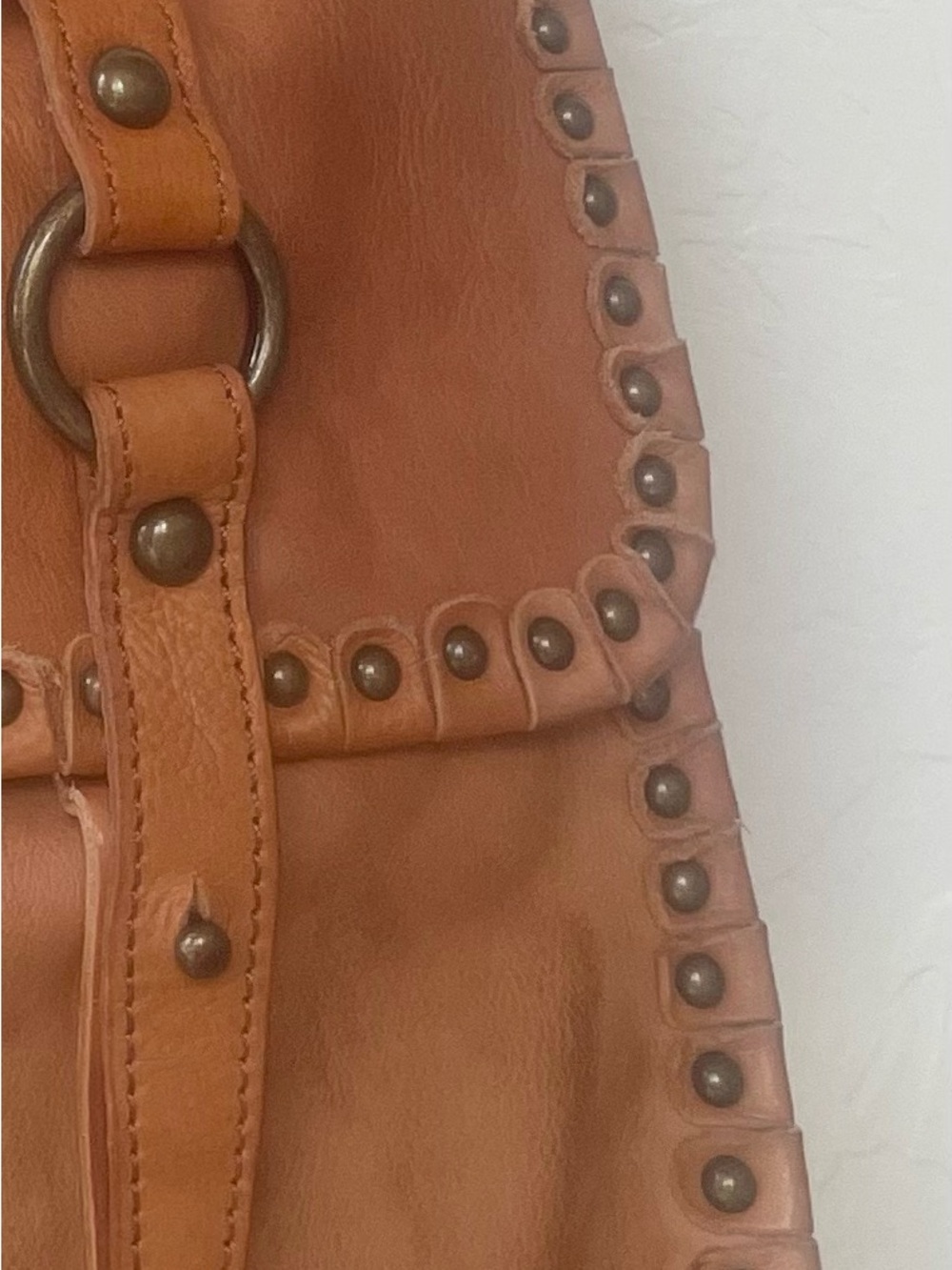 BED STU Messenger studs crossbody bag*11x13 - Picture 5 of 16